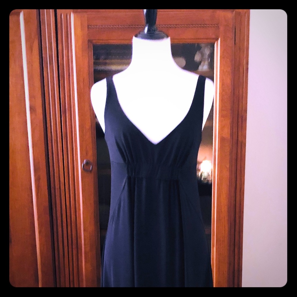 CAbi Black Cocktail dress🌸
